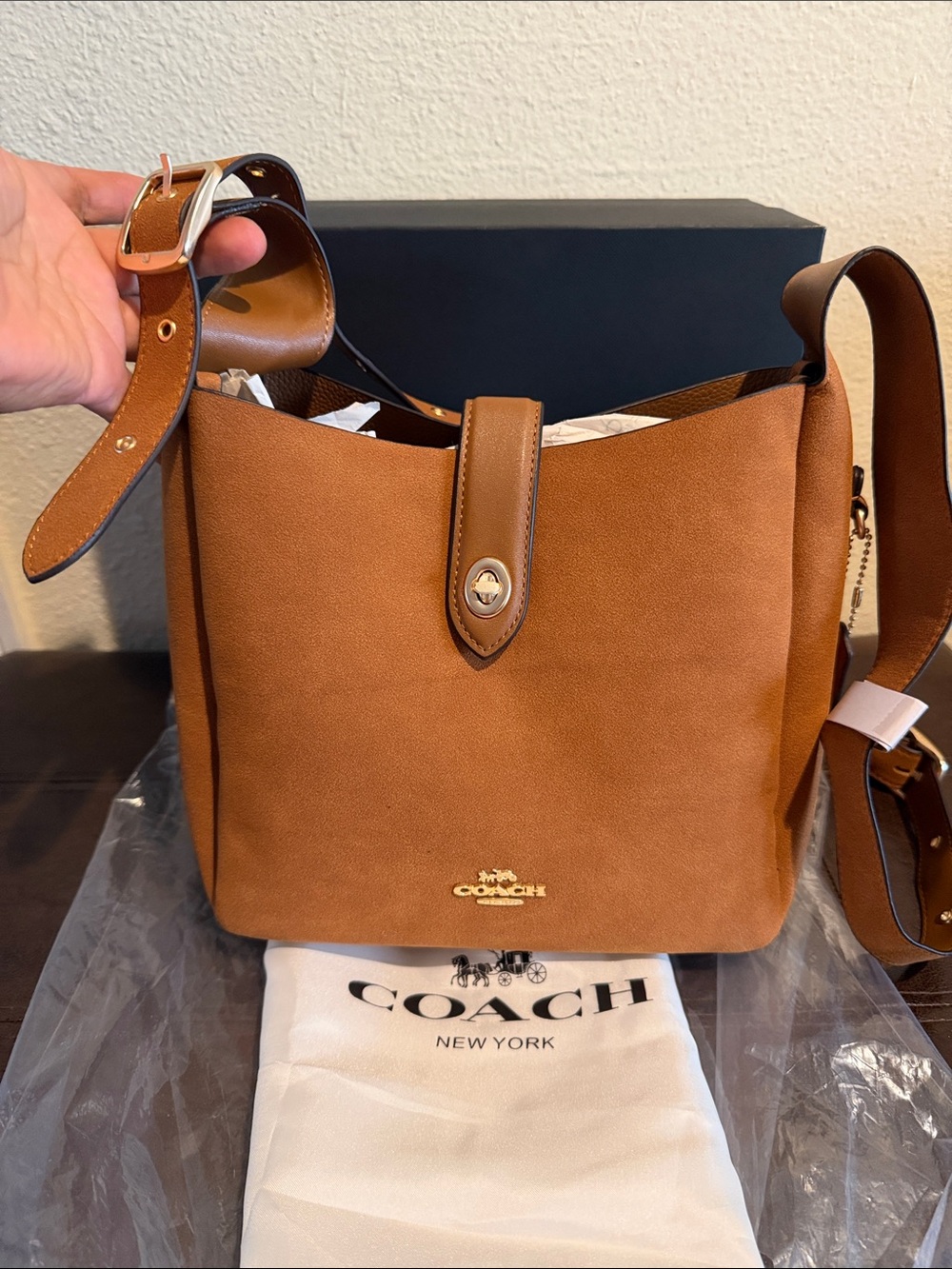 Coach Leather Bucket Shoulder Bag in Saddle Brown with Gold Hardware